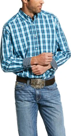 Ariat 10030768 Men's Wrinkle Free Manton Classic Fit Shirt