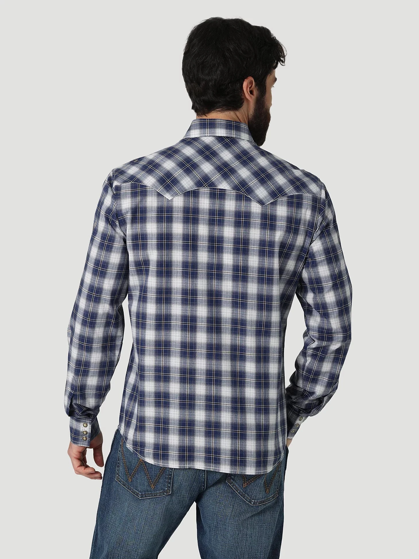 Men's Wrangler 112317119 Retro Long Sleeve Western Snap Plaid Shirt In Blue Plaid 4 Men's Wrangler 112317119 Retro Long Sleeve Western Snap Plaid Shirt In Blue Plaid - Image 2