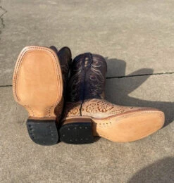 Women's Cowtown Q452 12" Oryx Floral Laser Tooled Wide Square Toe Boot (SHOP IN-STORE TOO) -Western Cowboy Clothing IMG 0136