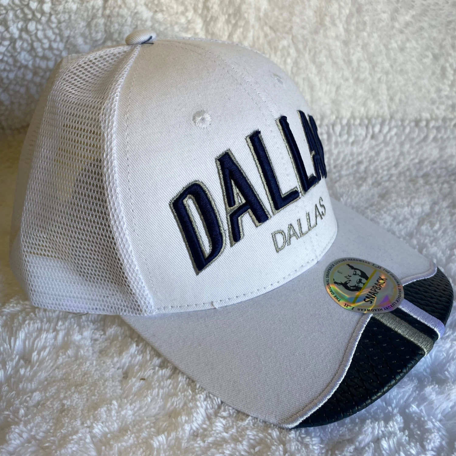 White Dallas Cap 4 White Dallas Cap - Image 2