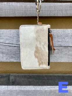 Top Notch Accessories Cowhide Key Chain Wallet -Western Cowboy Clothing image e21ff48d d309 4506 8132 1dfdb51926d6